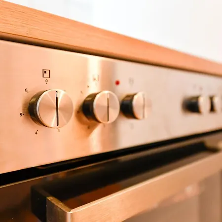 Fuerst-pueckler-apartment_bis 6 Personen_waschmaschine_kueche_2x Parkplaetze_terrasse_netflix *